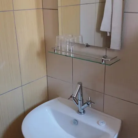 호텔 Dimitris Paritsa 2*