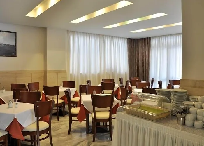 Dimitris Paritsa Hotell 2*