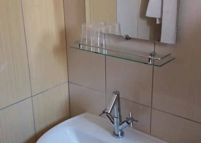 Hotell Dimitris Paritsa 2*