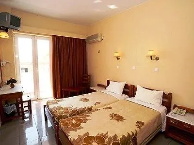 Dimitris Paritsa Hotell